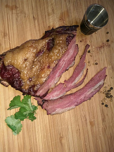 Превью Ребрышки медведя полукопченые