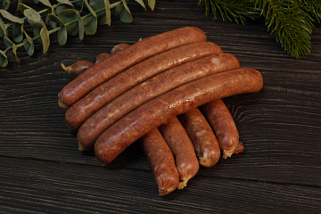 Фото Колбаски охотничьи из европейского оленя полукопченые (охлажденные)