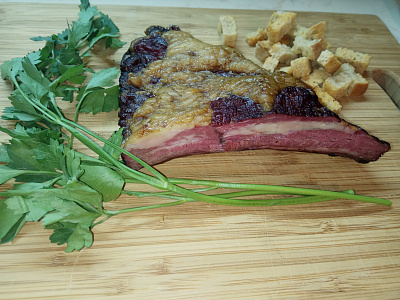 Превью Ребрышки медведя полукопченые