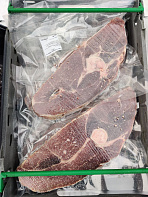 Стейк из окорока кабана на кости